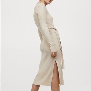 H&M Slit Ribbed Long Sleeve Dress